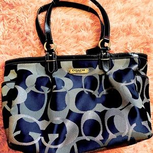 **SOLD** Coach Navy Blue Shoulder Purse